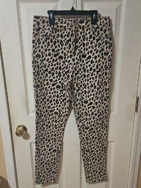 Urban Bliss Leopard Print Skinny Pants